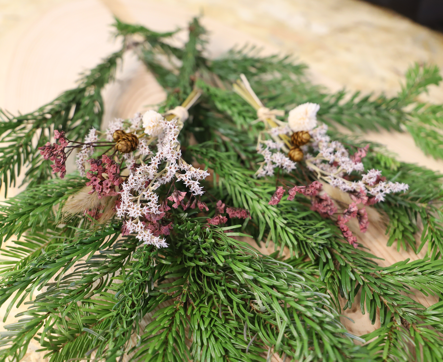 Mini Bouquet mit Trockenblumen für Weihnachten
