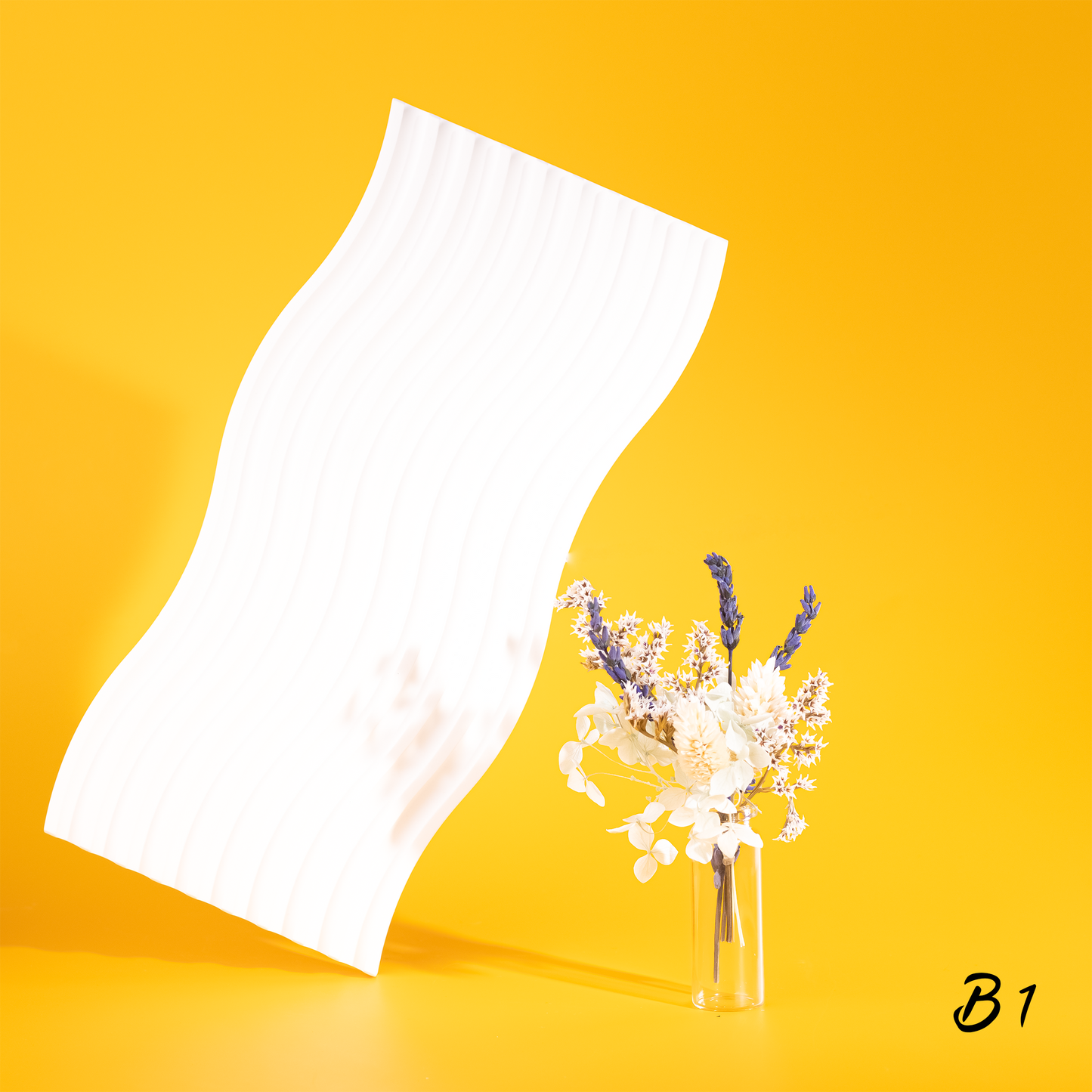 Kleiner Blumenstrauß mit Vase und Geschenkverpackung - Geschenk für Hochzeit und Geburtstag