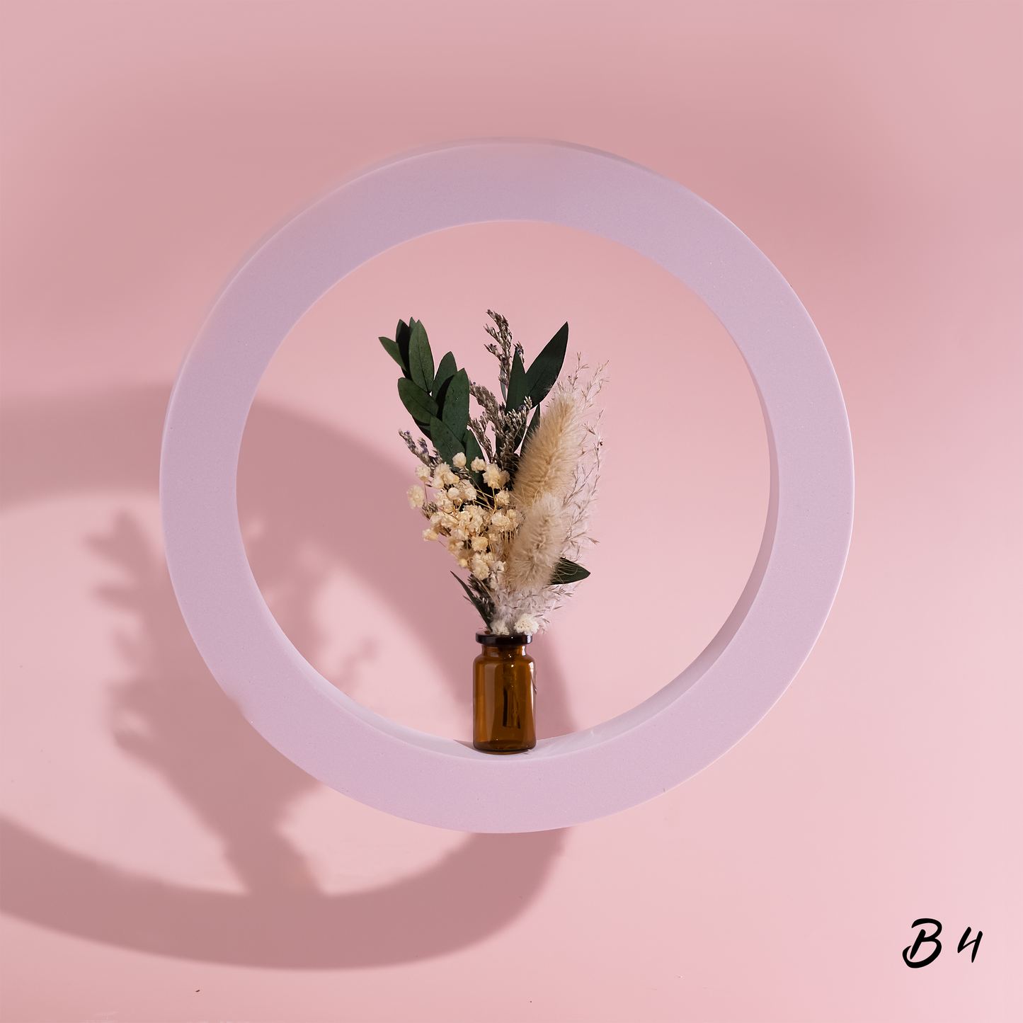 Kleiner Blumenstrauß mit Vase und Geschenkverpackung - Geschenk für Hochzeit und Geburtstag
