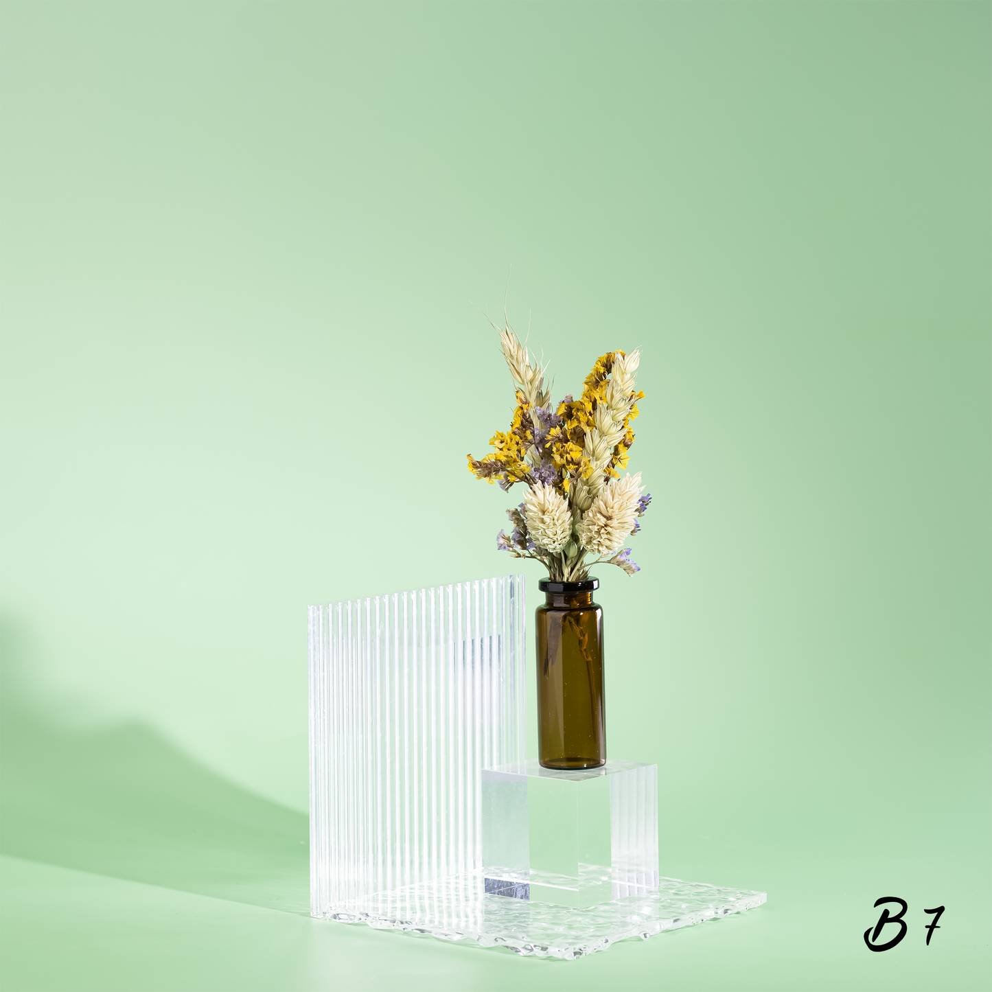 Kleiner Blumenstrauß mit Vase und Geschenkverpackung - Geschenk für Hochzeit und Geburtstag