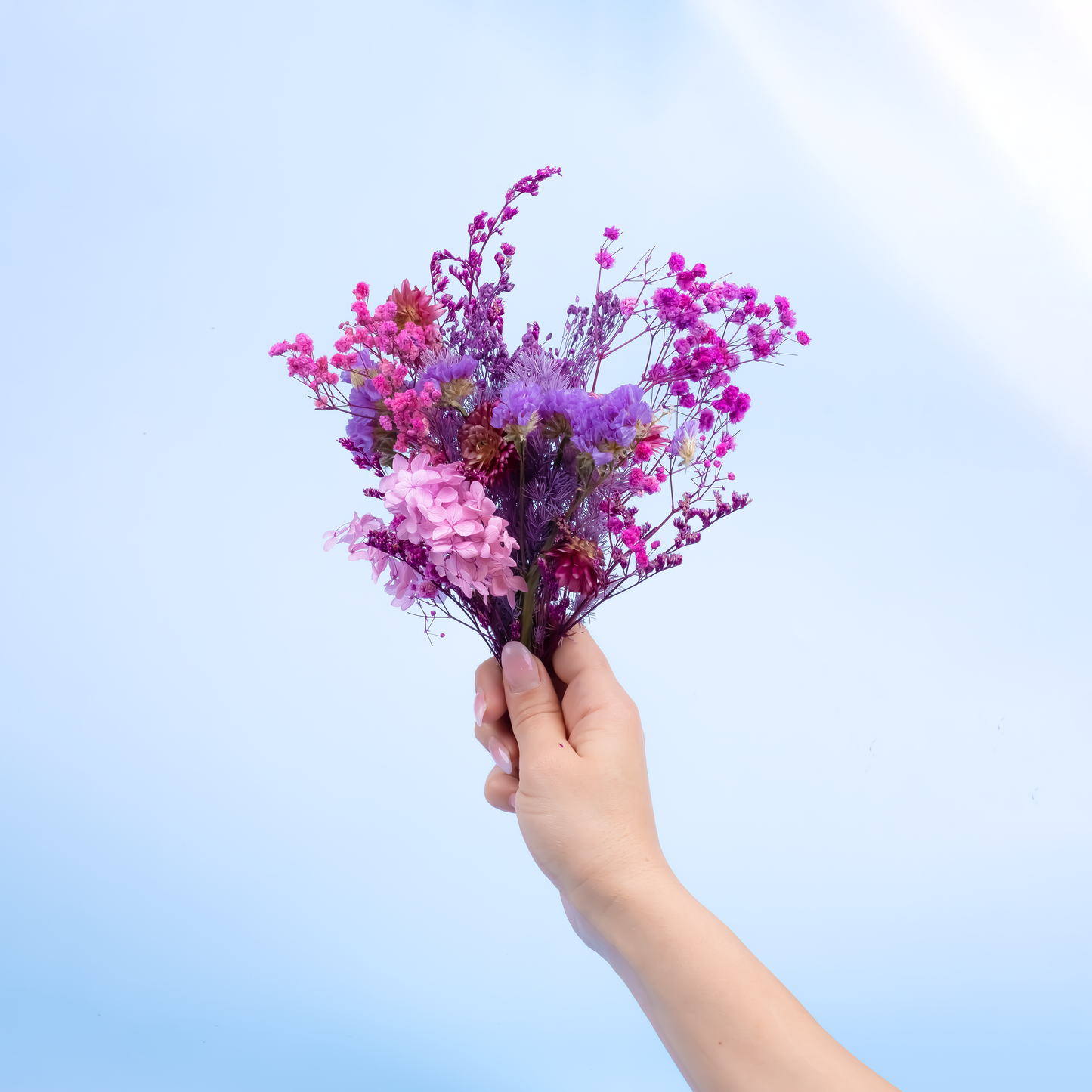 Box mit getrockneten Blumen – Farblich abgestimmter Mix