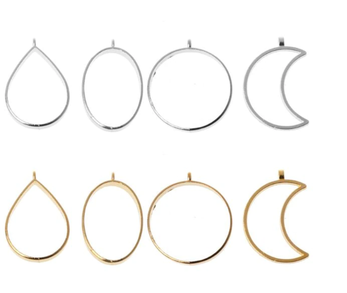 4 Offene Anhänger in verschiedenen Formen