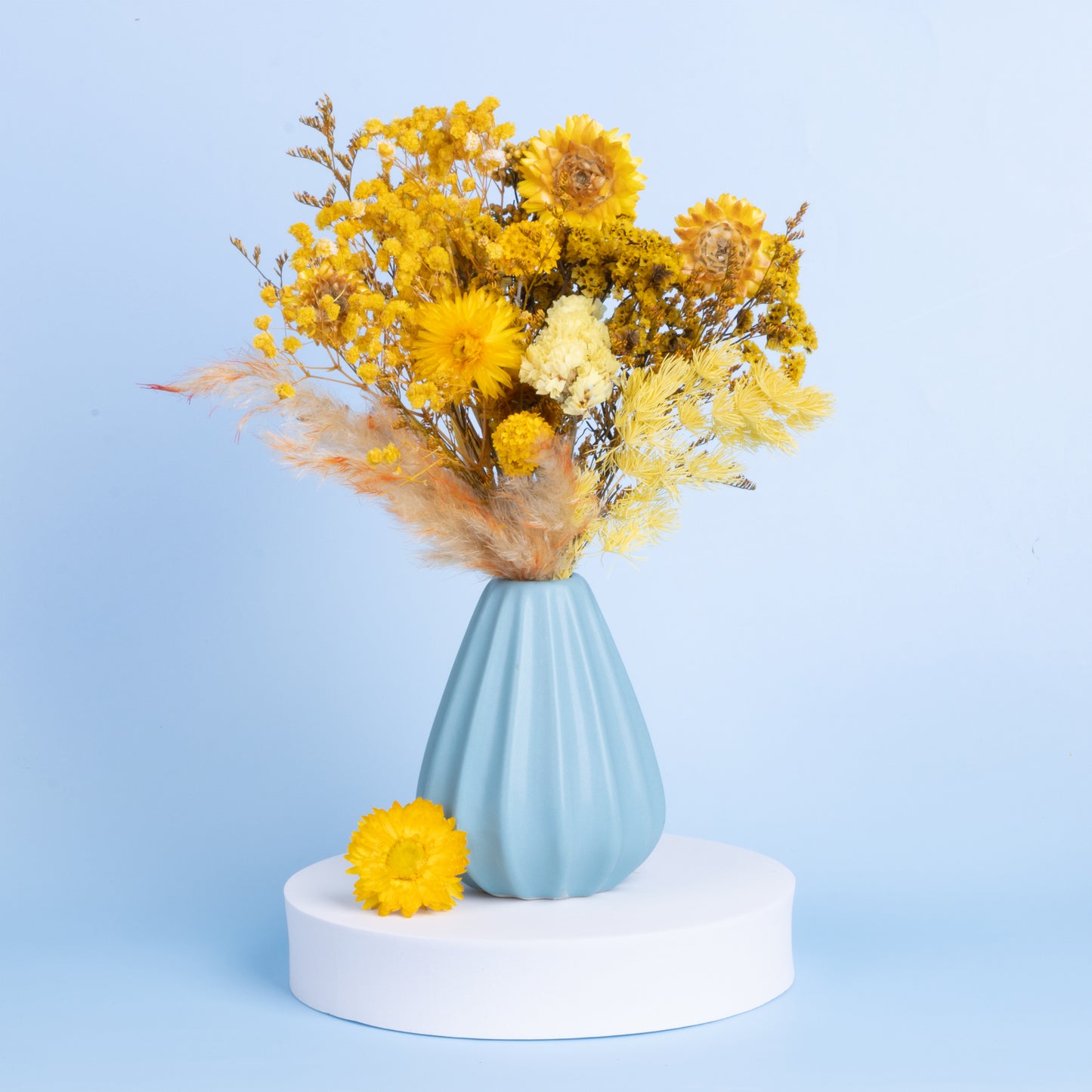 Box mit getrockneten Blumen – Farblich abgestimmter Mix
